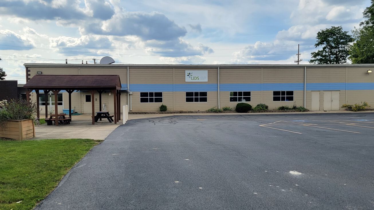 1275 Sweitzer Ave, Akron, OH 44301