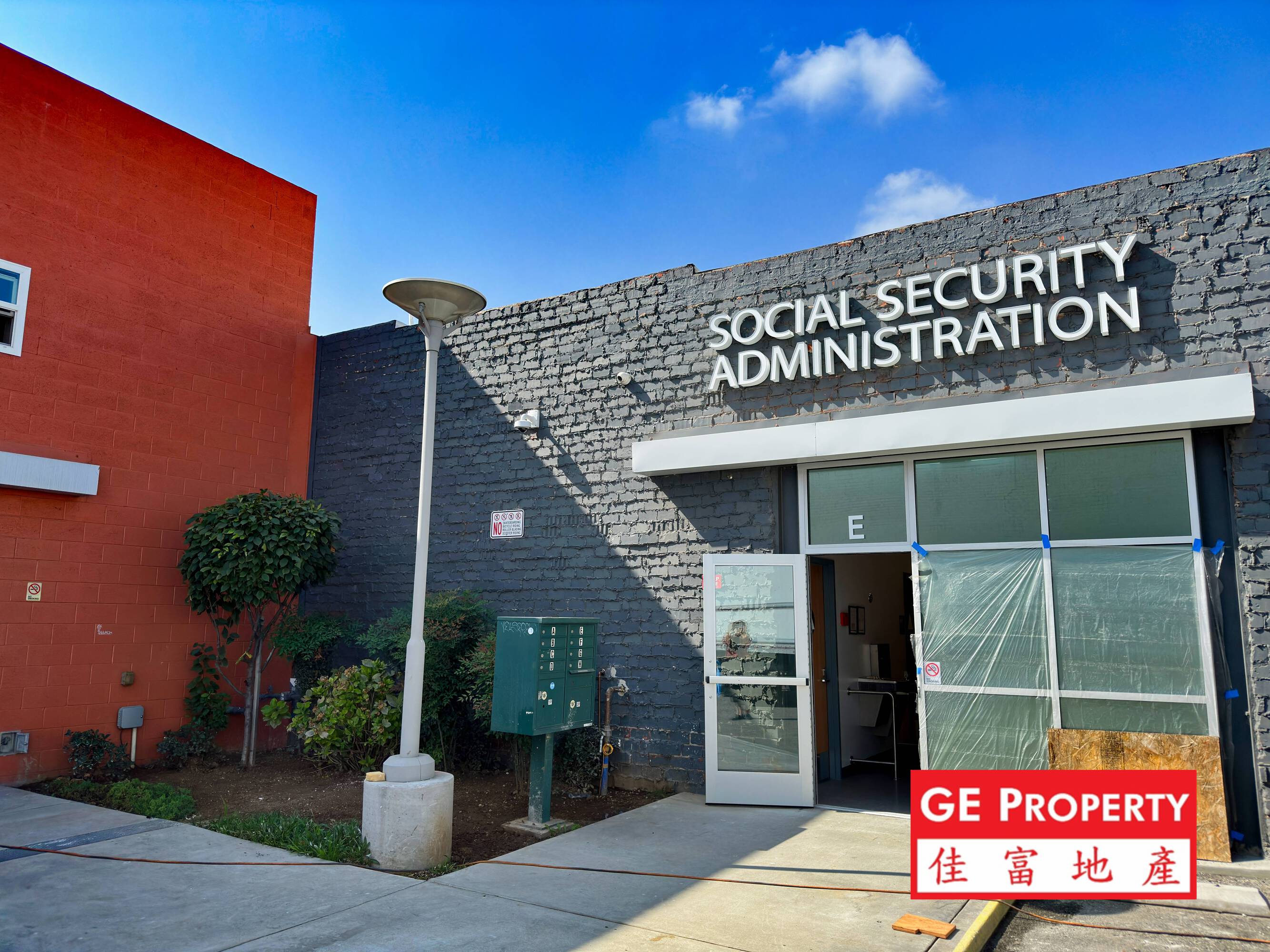 555 W MAIN ST Alhambra CA 91801-3385 APN: 5338-033-033