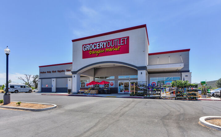 Pictures of Retail property located at 18657 Oak Meadow Drive, Hidden Valley Lake, CA 95467 for sales - image #1