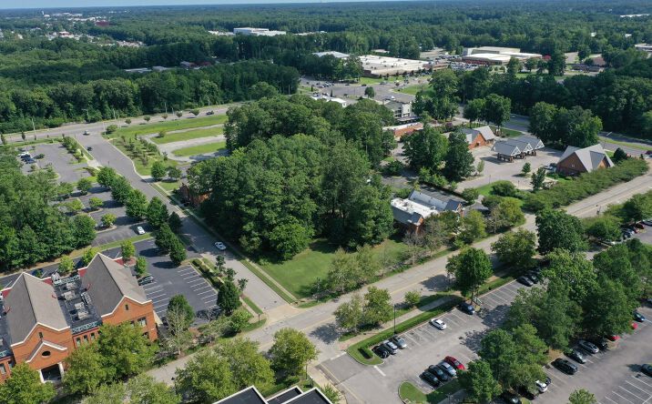 Pictures of Land property located at 1020 Loftis Blvd, Newport News, VA 23606 for sales - image #1