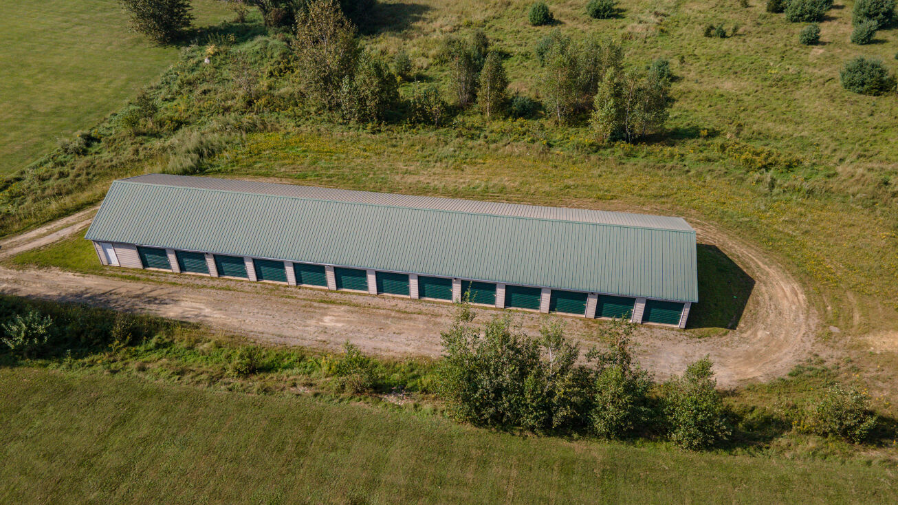 172 Exeter Rd, Corinna, ME 04928