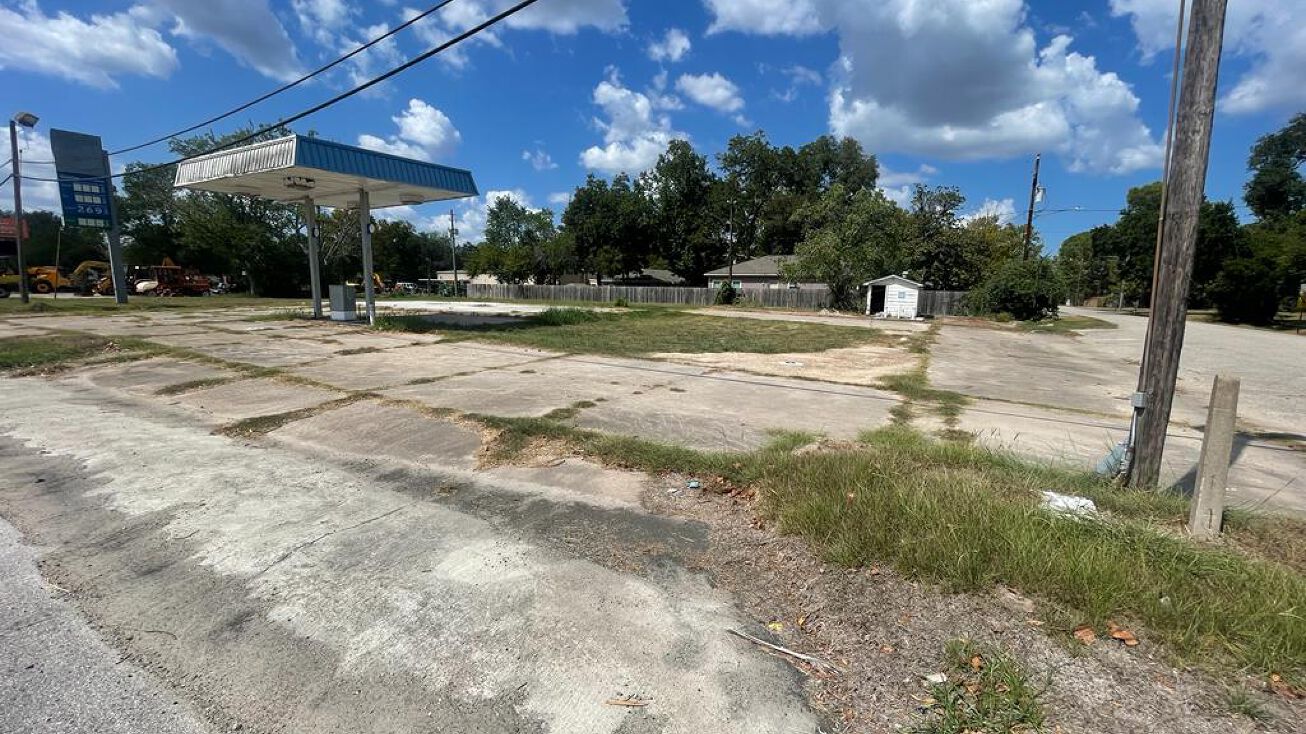 14502 Hwy 6, Santa Fe, TX 77517