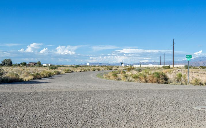 Pictures of Land property located at 10731 S Frontage Rd, Golden Valley, AZ 86413 for sales - image #1