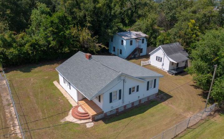 Pictures of Multifamily property located at 4083 St Johns Ave, North Charleston, SC 29405 for sales - image #1