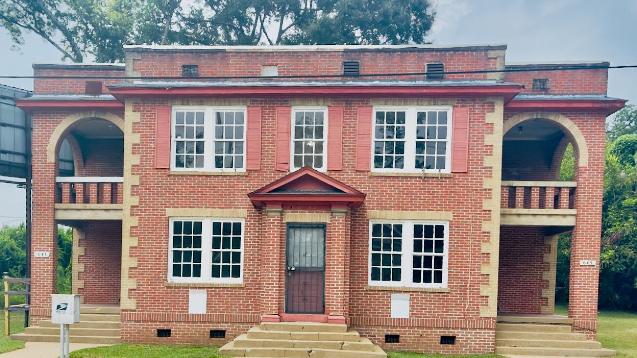 645 St, Montgomery, AL 36104