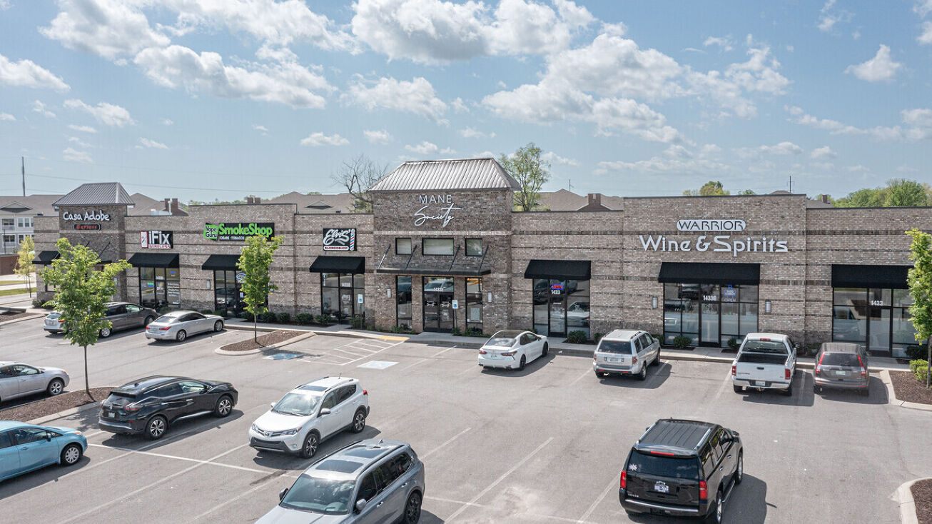 1433 Warrior Dr, Murfreesboro, TN 37128