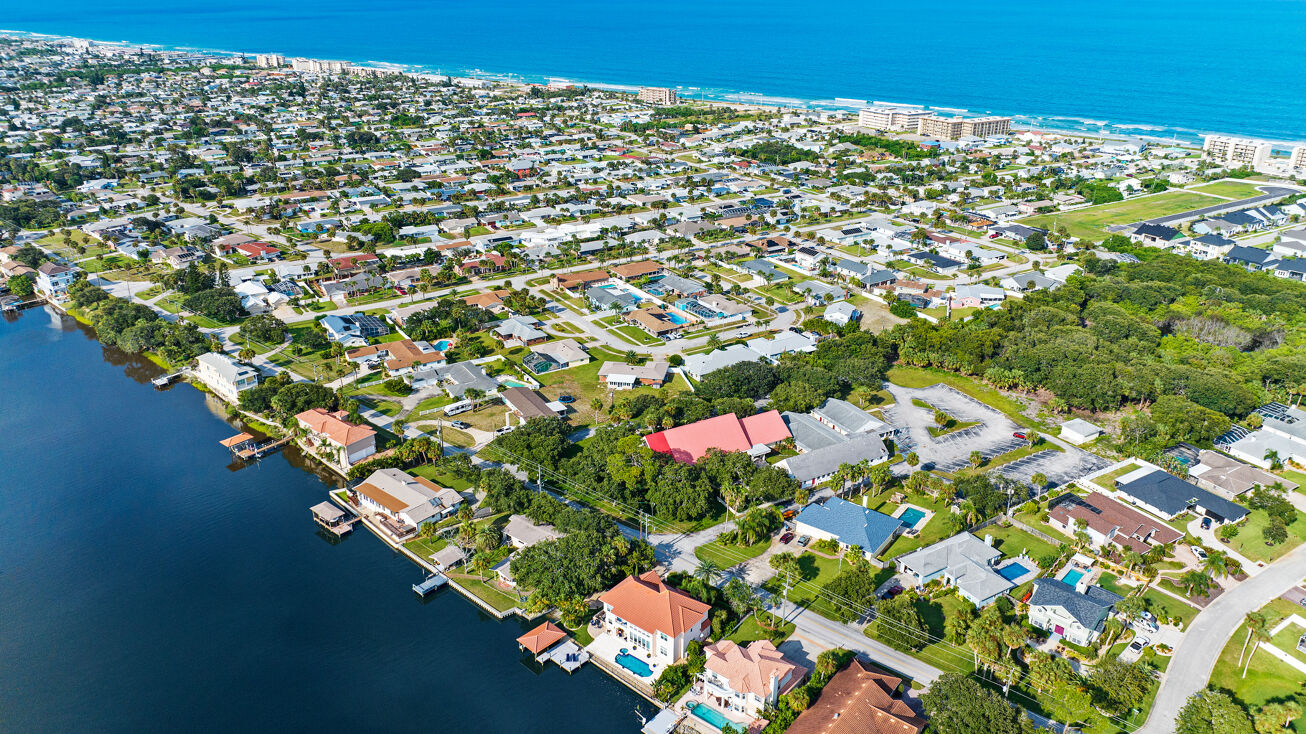 2253 John Anderson Dr, Ormond Beach, FL 32176