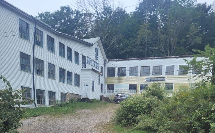 Pictures of Multifamily property located at Mason St, Coventry, CT 06238 for sales - image #1