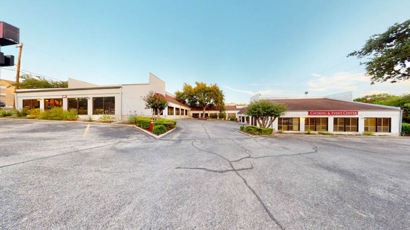 12475 Starcrest Dr, San Antonio, TX 78216