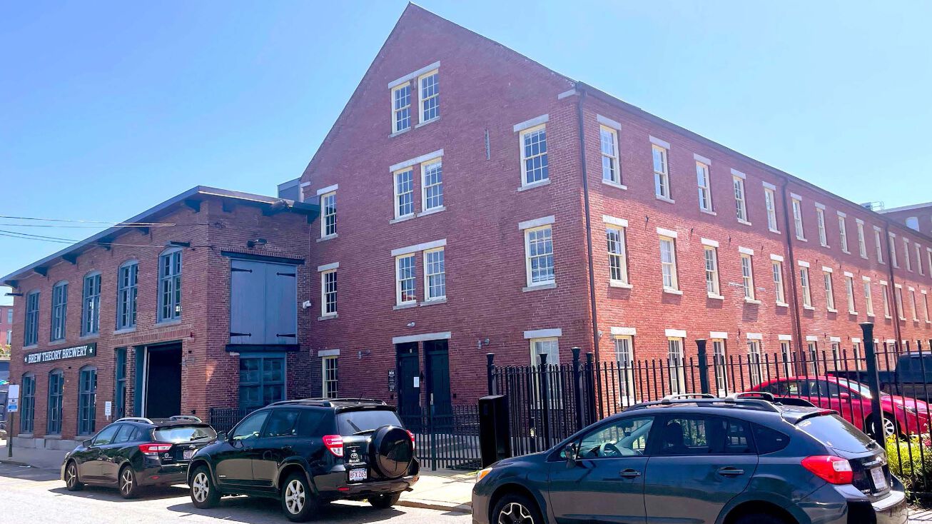 The Threading Hub Lowell Ma at Rufus Howard blog