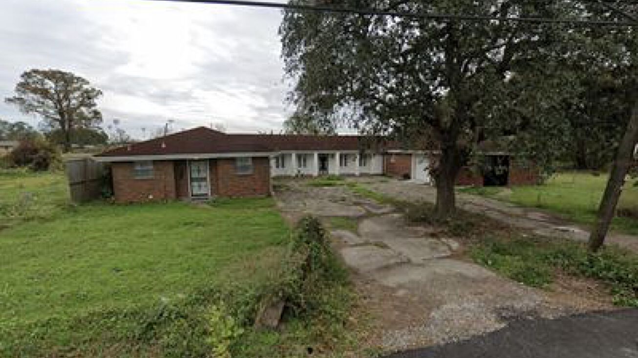 2068 Farragut St, New Orleans, LA 70114