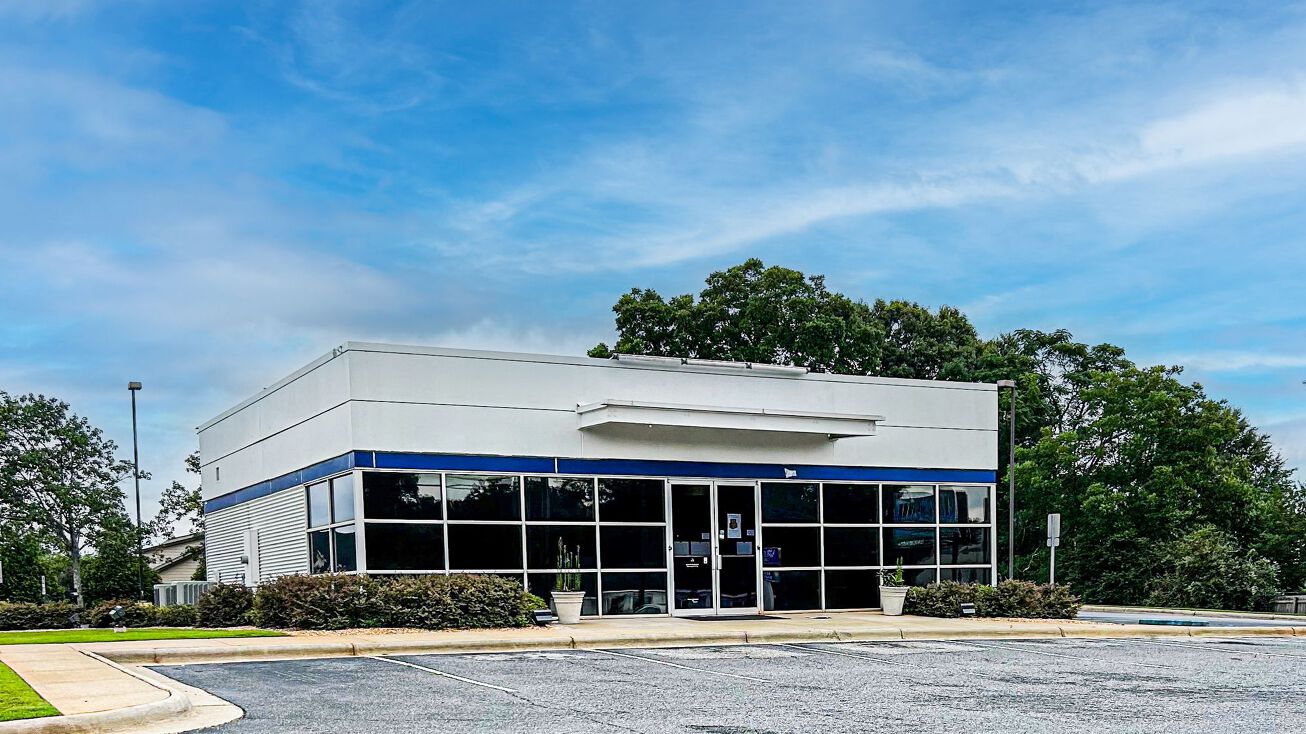 1433 Opelika Rd, Auburn, AL 36830