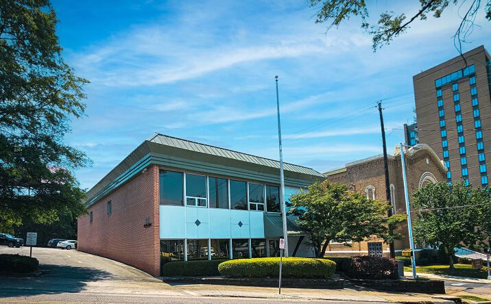 Pictures of Office property located at 2201 Arlington Ave S, Birmingham, AL 35205 for sales - image #1