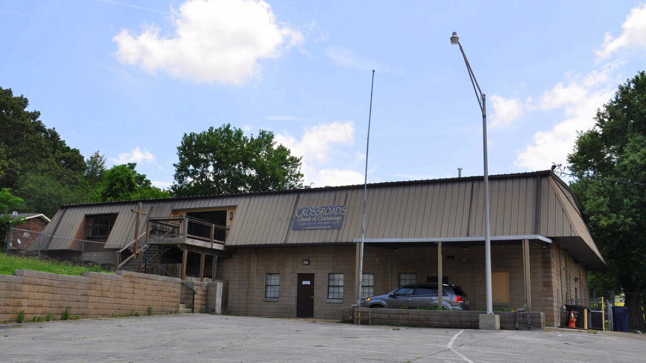 916 Car Line Rd, Rossville, GA 30741