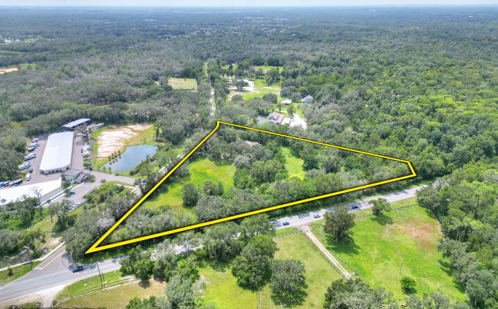 Pictures of Land property located at 5226 Lithia Springs Rd, Lithia, FL 33547 for sales - image #1