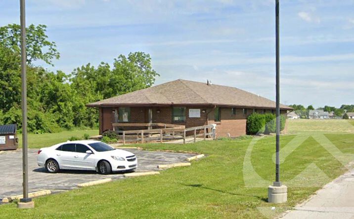 Pictures of Office property located at 3929 Navarre Ave, Oregon, OH 43616 for sales - image #1