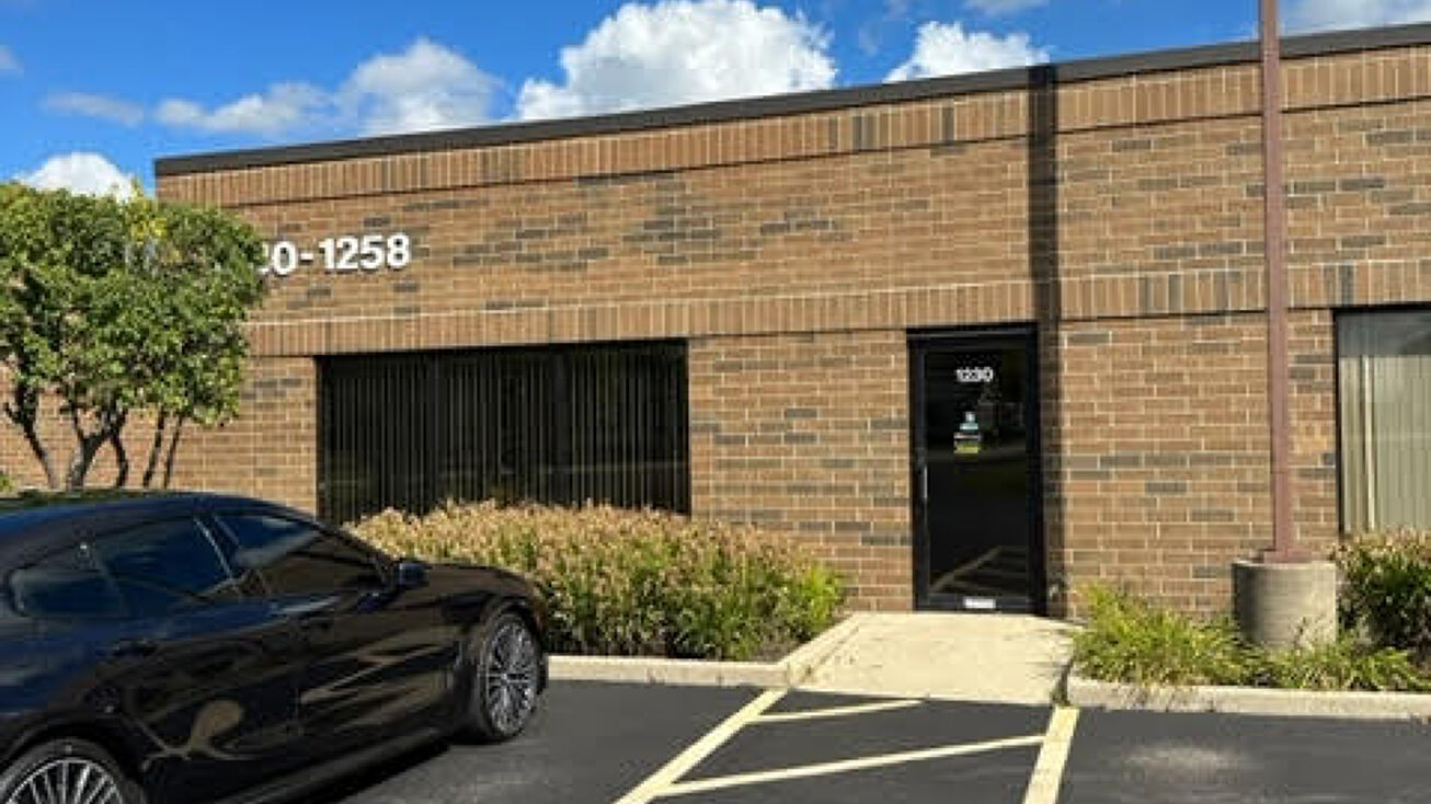 1230 Allanson Rd, Mundelein, IL 60060 | Crexi.com