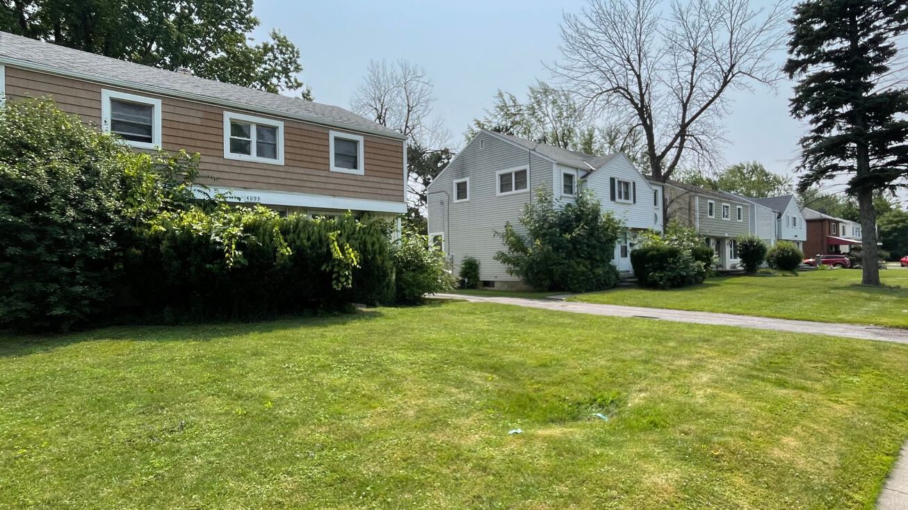 40354055 Harlem Rd, Buffalo, NY 14226