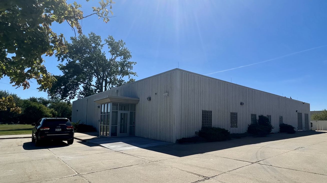 10740 NW Aurora Ave., Urbandale, IA 50322