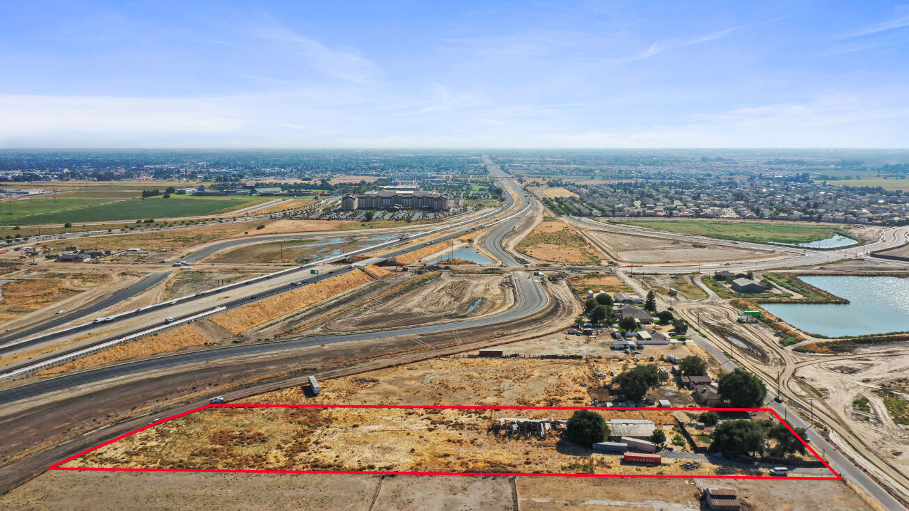 2641 Bronzan Rd, Manteca, CA 95337