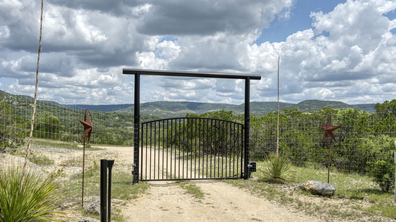 350 Acres In Bandera County, Bandera, TX 78003