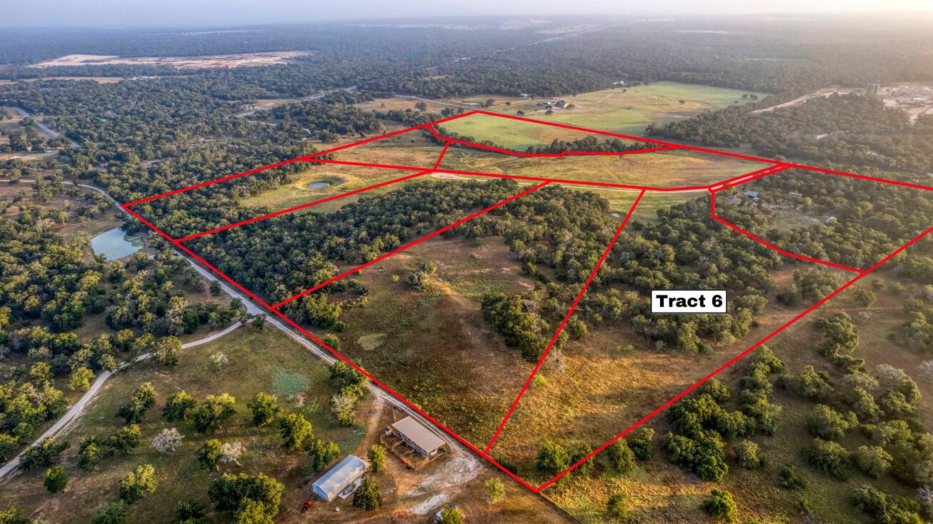 1123 White Horse Lane, Stockdale, TX 78160