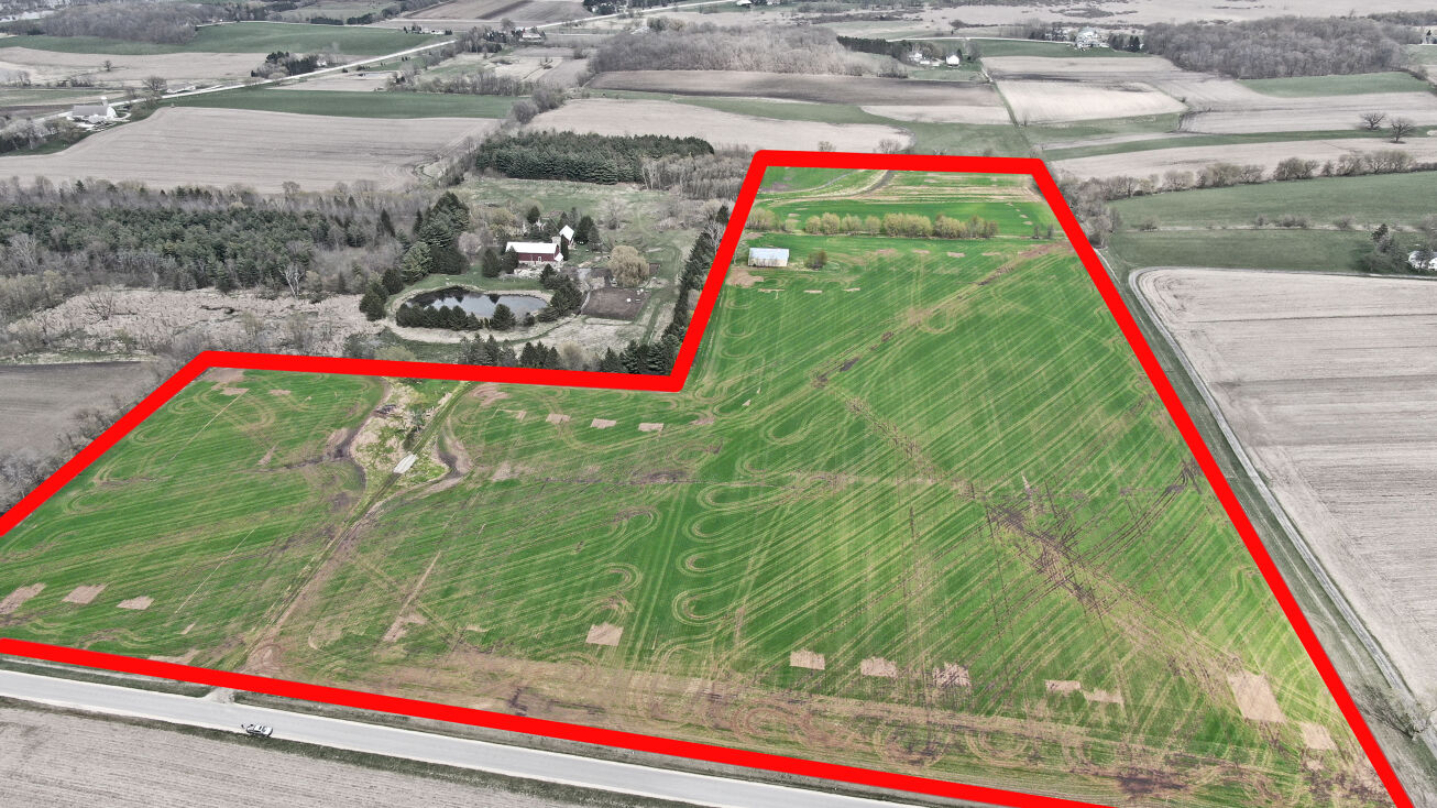 N Rd, Ixonia, WI 53036