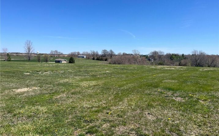 Pictures of Land property located at Cedar Ridge Drive, Maryville, MO 64468 for sales - image #1