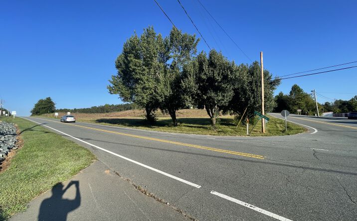 Pictures of Land, Retail property located at 101 Calloway Rd, King, NC 27021 for sales - image #1