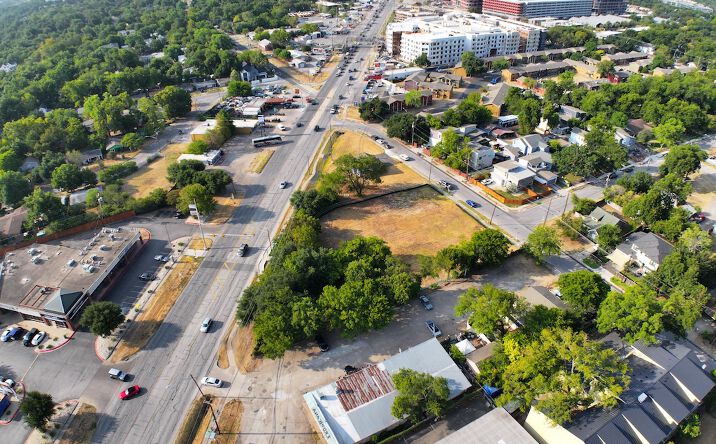 Pictures of Land property located at 1140 Gunter St, Austin, TX 78721 for sales - image #1