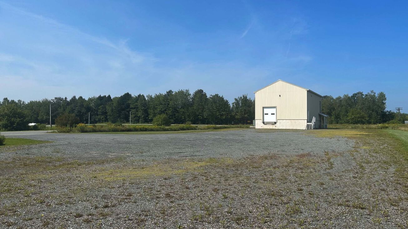 336 Industrial Park St, Pittsfield, ME 04967