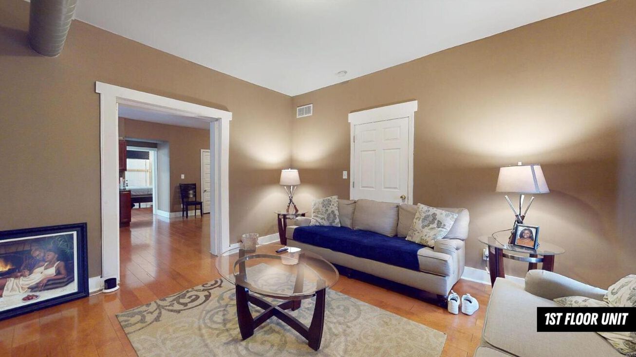 3743 Louisiana Ave, St. Louis, MO 63118