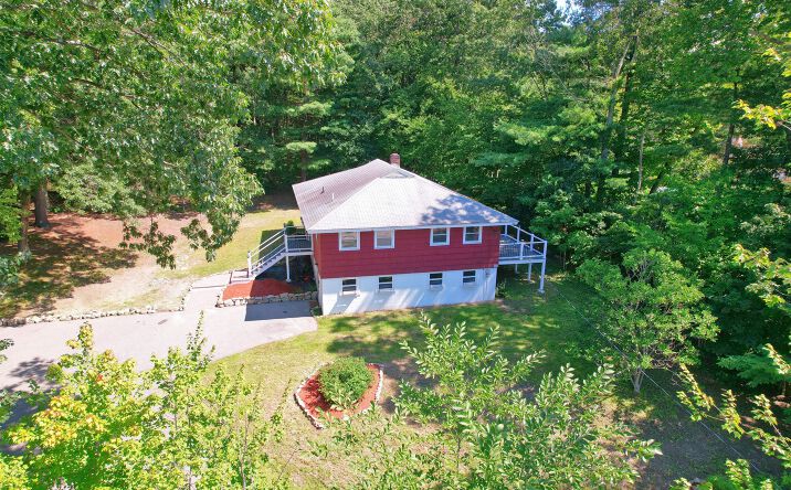 Pictures of Mixed Use property located at 26 Range Rd, Windham, NH 03087 for comps - image #1