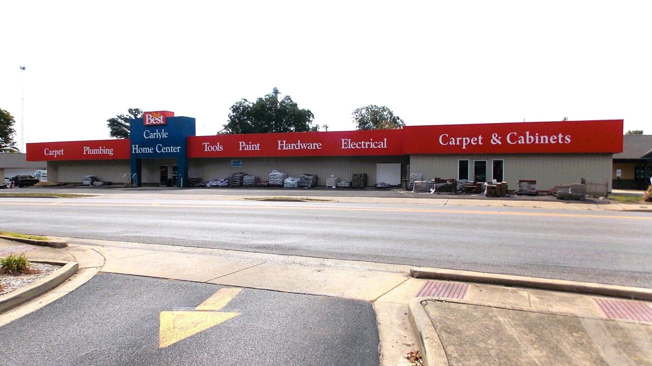 1110 Franklin St, Carlyle, IL 62231