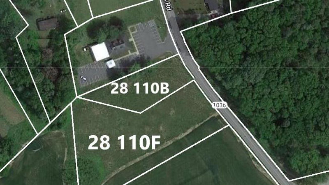 110 Harris Rd, Kilmarnock, VA 22482