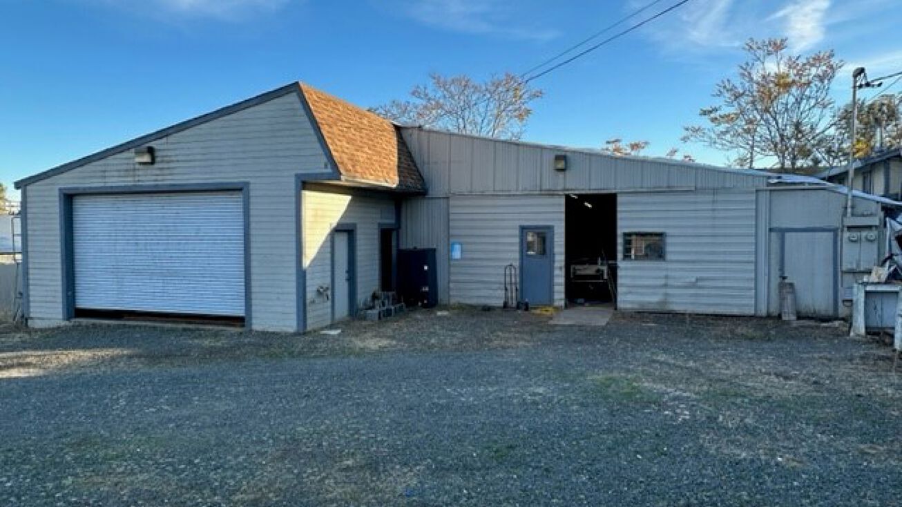 213 Grace Ln, Lakeport, CA 95453