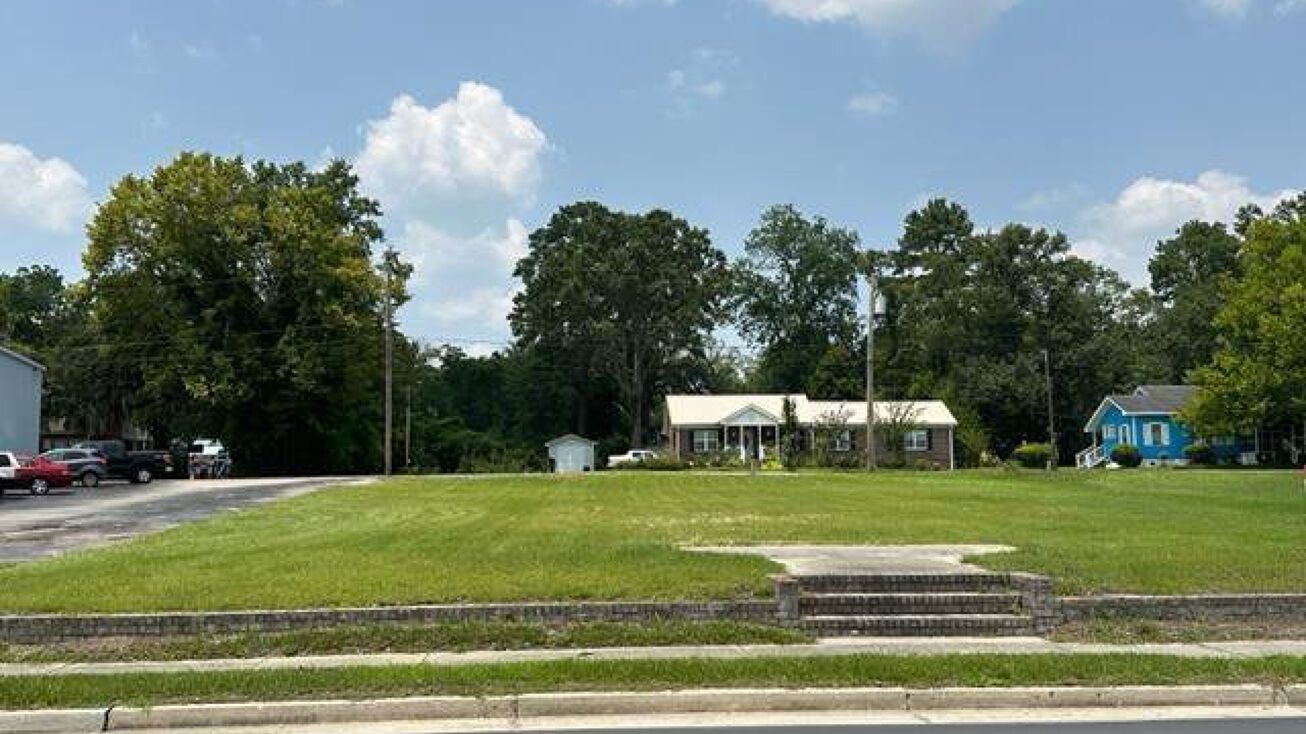 1410 4th Ave, Conway, SC 29526