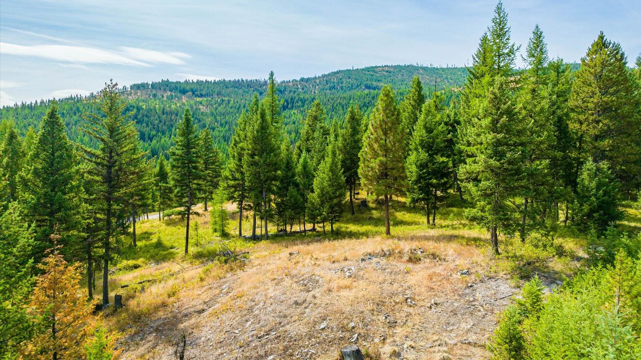 7800 US Hwy 2 W, Kila, MT 59920