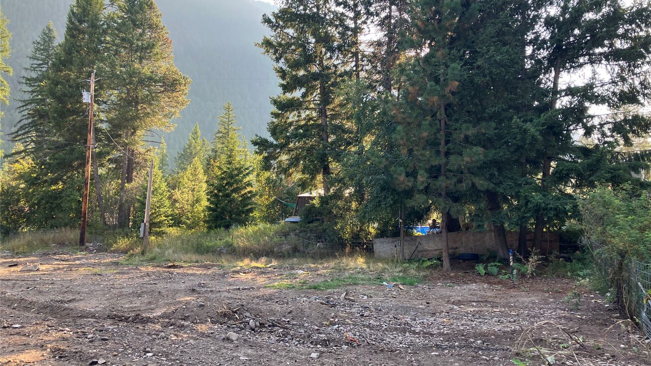 516/520 Glacier Avenue, Hungry Horse, MT 59919