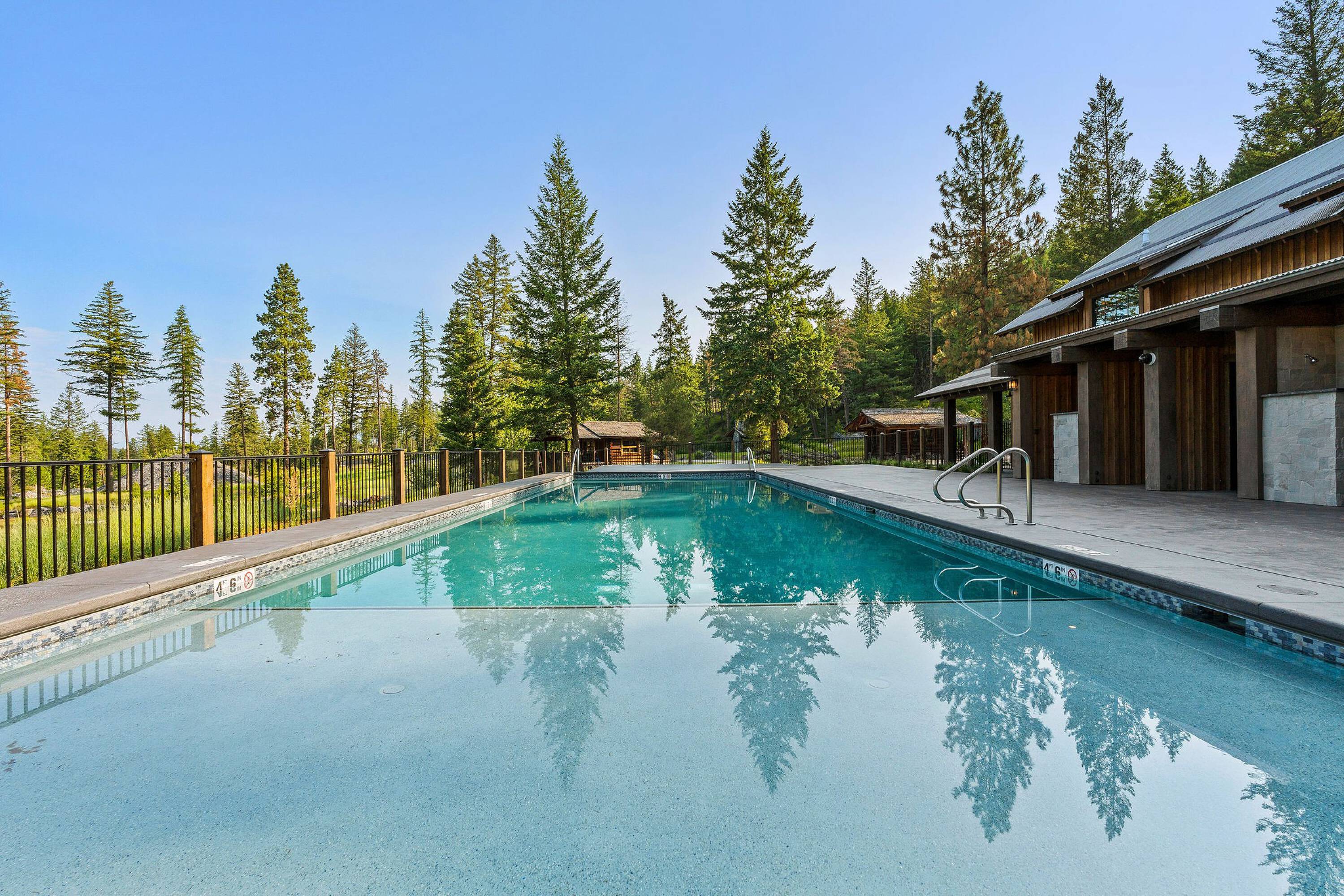 678 Saddlehorn Trl, Bigfork, MT 59911
