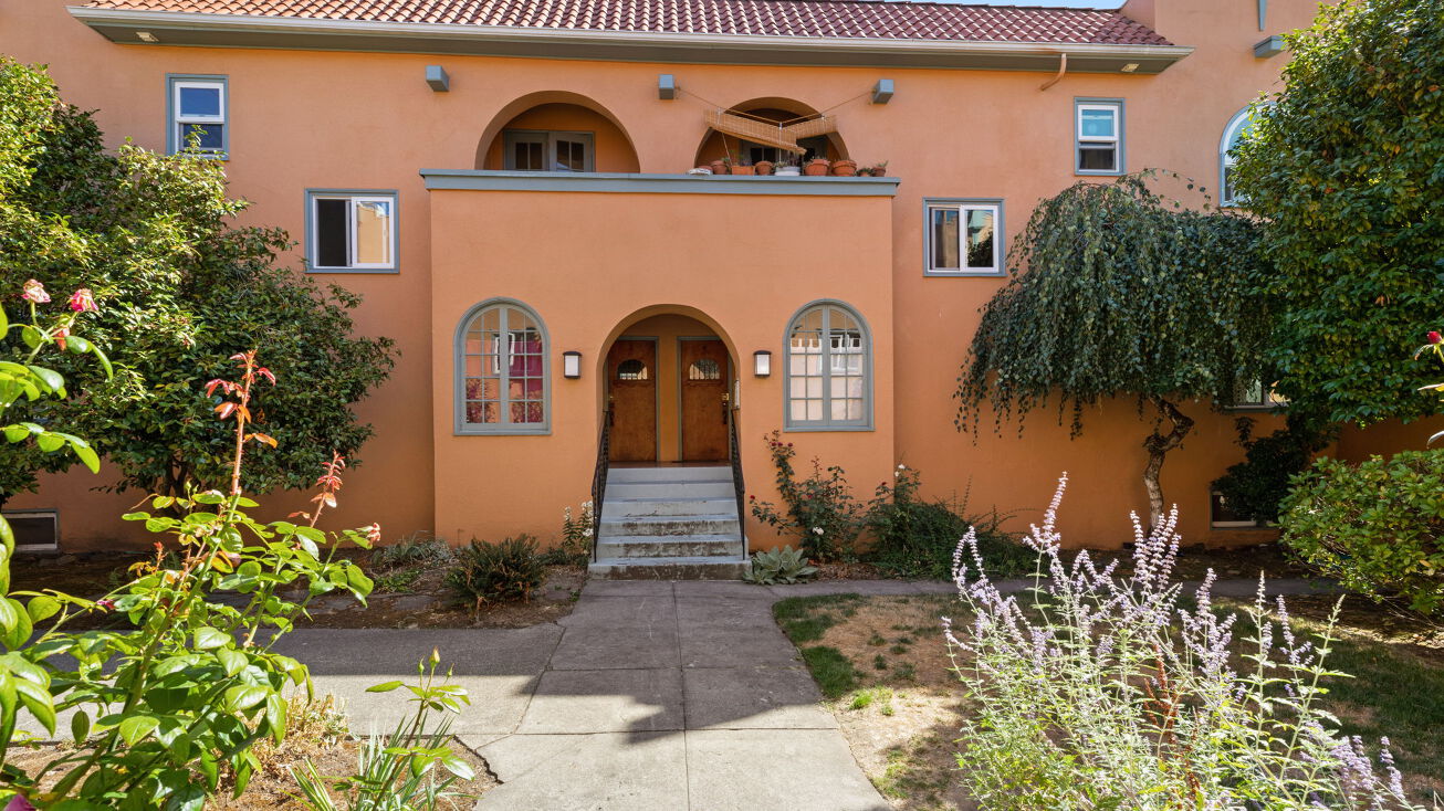 5110 SE Division St, Portland, OR 97206