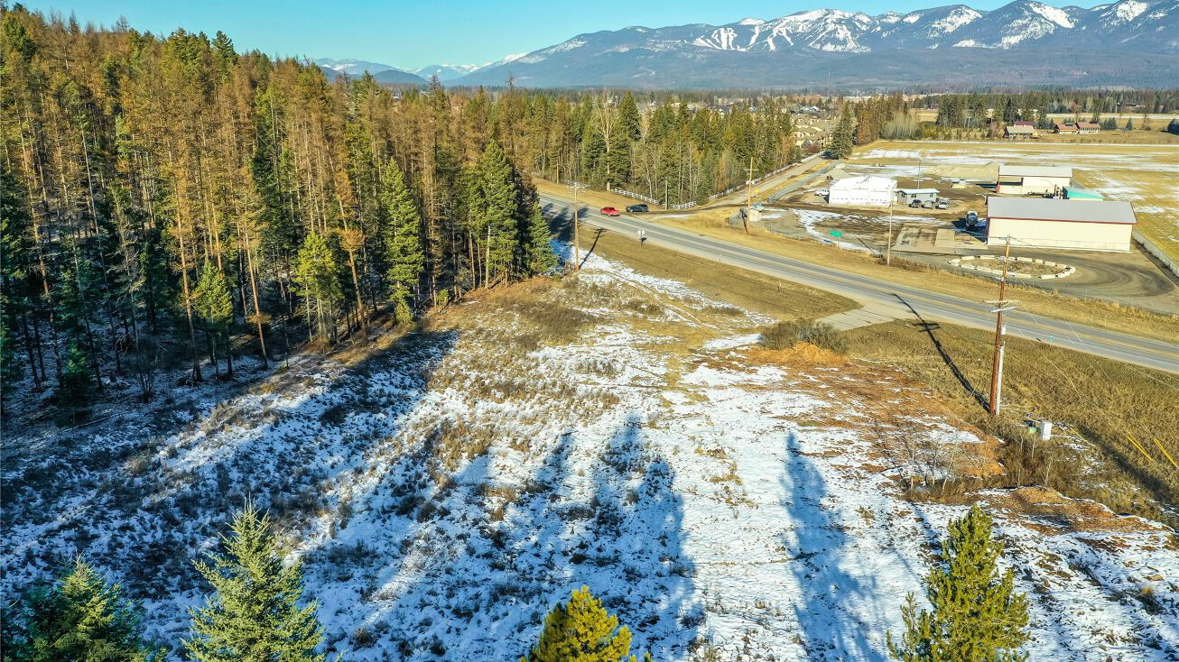 4480 Highway 40 W, Whitefish, MT 59937