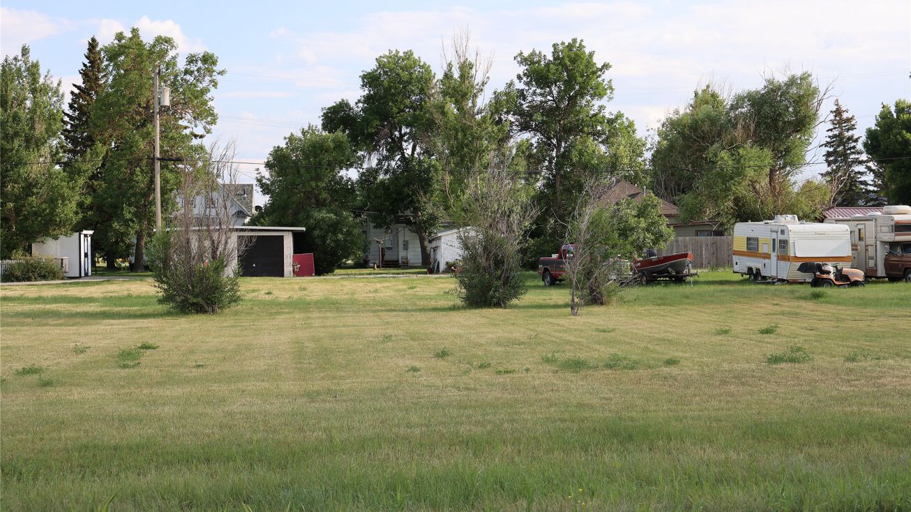 310 Teton Avenue, Valier, MT 59486