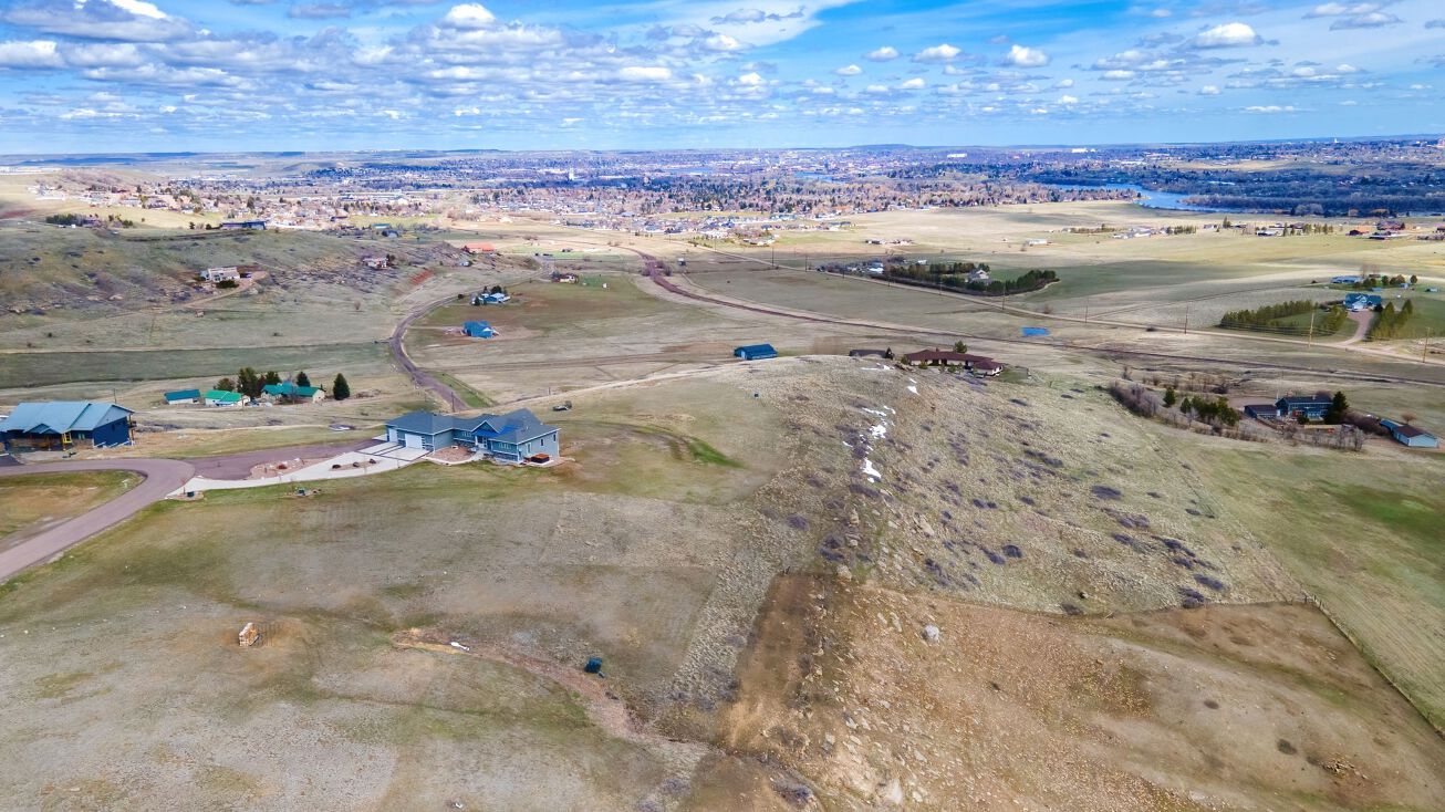 2100 Larkspur Lane, Great Falls, MT 59404