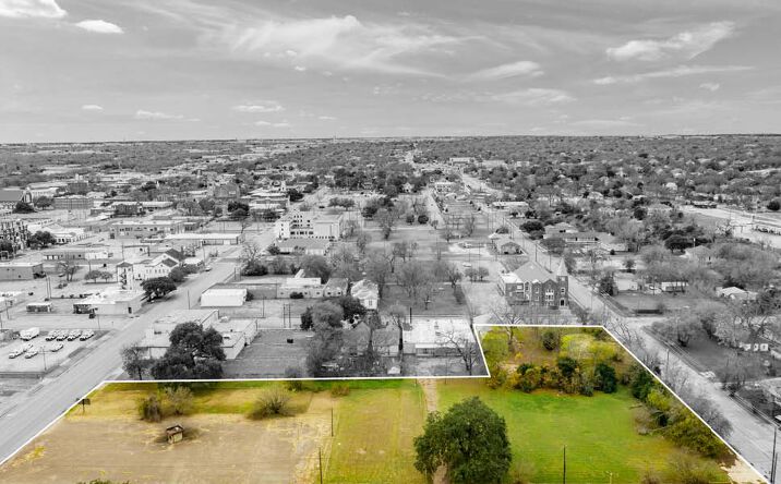 Pictures of Land property located at 901 Columbus Ave, Waco, TX 76701 for sales - image #1