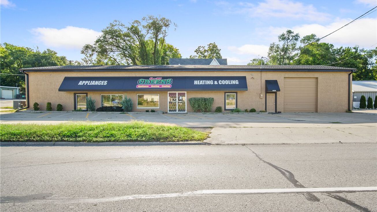 4425 Hubbell Avenue, Des Moines, IA 50317