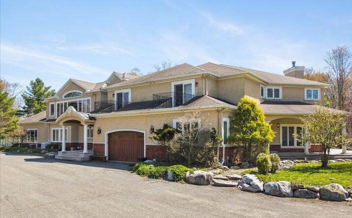 Pictures of Hospitality, Mixed Use, Senior Living, Special Purpose property located at 2176 Stony Run Pl, Blakeslee, PA 18610 for sales - image #1