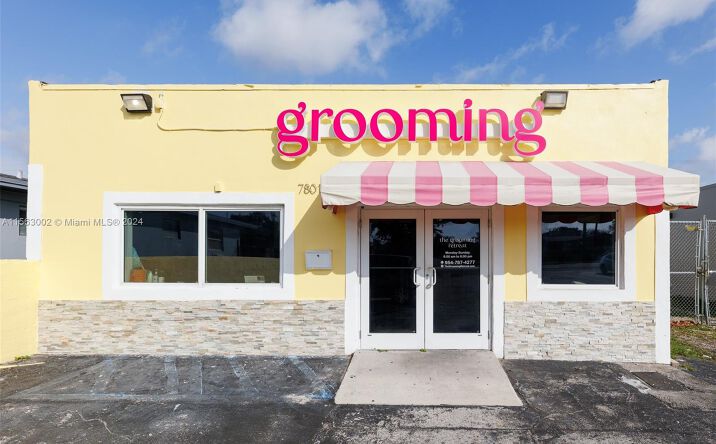 Pictures of Retail property located at 7801 Johnson St, Pembroke Pines, FL 33024 for sales - image #1