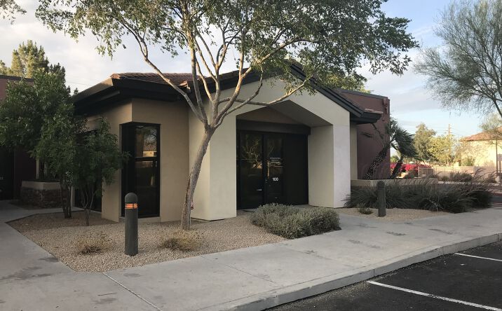 Pictures of Office property located at 10265 W Camelback Rd, Phoenix, AZ 85037 for comps - image #1