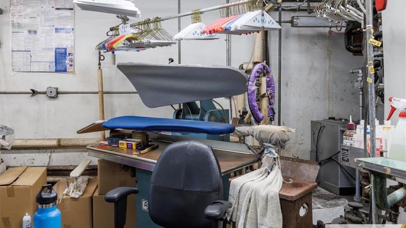 Sunshine Dry Cleaners 100 Ryders Lane Lane, Milltown, NJ 08850